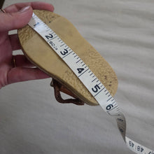 Load image into Gallery viewer, Leather Rose Sandals toddler 5

