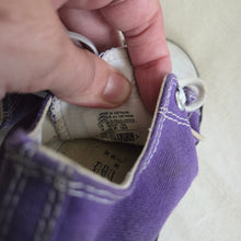 Load image into Gallery viewer, Converse Purple Lowtop Shoes kids 10
