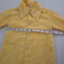 Load image into Gallery viewer, Vintage 70s Yellow Buttondown Shirt 3t
