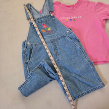 Load image into Gallery viewer, Vintage Shortalls + Pink Shirt Set kids 6/8
