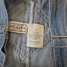 Load image into Gallery viewer, Vintage Shortalls + Pink Shirt Set kids 6/8
