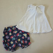 Load image into Gallery viewer, Vintage Cherry Floral Matching Set 12 months
