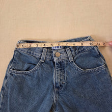 Load image into Gallery viewer, Vintage Oshkosh Flared Jeans kids 7
