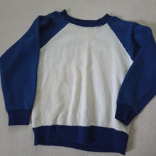 Load image into Gallery viewer, Vintage Dallas Cowboys Sweater kids 8/9
