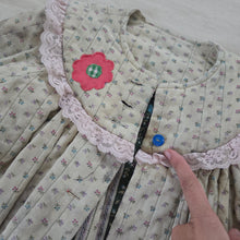 Load image into Gallery viewer, Vintage Quilted Long Jacket 4t *flaws
