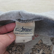 Load image into Gallery viewer, Vintage Kittens &amp; Mittens Crewneck kids 6/7
