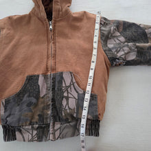 Load image into Gallery viewer, Young Buck Hunting Outdoors Coat 5t *distressed
