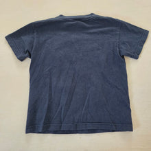 Load image into Gallery viewer, Vintage &#39;96 Yu-Gi-Oh! Black Tee kids 6/7
