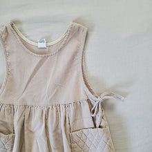 Load image into Gallery viewer, Vintage Tan Corduroy Dress kids 6

