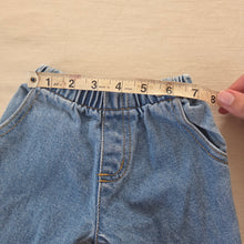 Load image into Gallery viewer, Vintage Guess Baby Jeans 3 months
