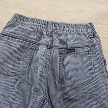 Load image into Gallery viewer, Vintage Oshkosh Gray Cord Pants kids 7
