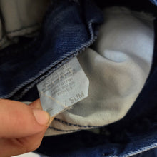 Load image into Gallery viewer, Vintage Lee High Waisted Jeans kids 7 SLIM
