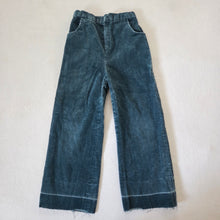 Load image into Gallery viewer, Vintage Dark Green Cord Pants 5t/6
