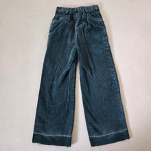 Load image into Gallery viewer, Vintage Dark Green Cord Pants 5t/6
