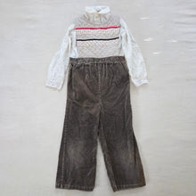 Load image into Gallery viewer, Vintage Floral/Brown Pantsuit + Shirt Bundle 4t
