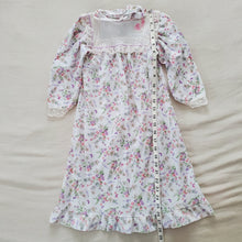 Load image into Gallery viewer, Vintage Wildflower Nightgown 3t
