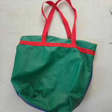 Load image into Gallery viewer, Vintage Primary Color Block Shoulder Bag
