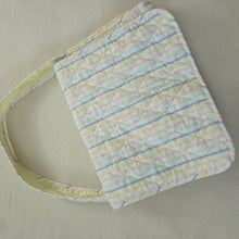 Load image into Gallery viewer, Vintage &quot;123&quot; Animals Quilted Bag
