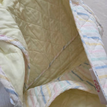 Load image into Gallery viewer, Vintage &quot;123&quot; Animals Quilted Bag
