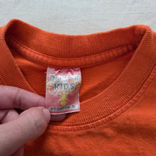 Load image into Gallery viewer, Older El Chavo Del Ocho Tee kids 6
