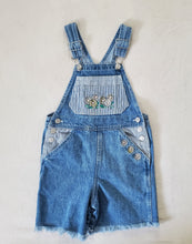 Load image into Gallery viewer, Vintage Daisy Denim Shortalls kids 6/8

