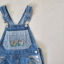 Load image into Gallery viewer, Vintage Daisy Denim Shortalls kids 6/8
