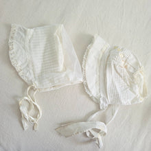 Load image into Gallery viewer, Vintage Bonnets Bundle 6-12 months
