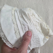 Load image into Gallery viewer, Vintage Bonnets Bundle 6-12 months
