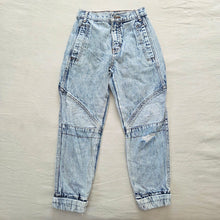 Load image into Gallery viewer, Vintage Acid Wash Tapered Jeans kids 8
