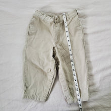 Load image into Gallery viewer, Vintage Old Navy Khaki Pants 2t

