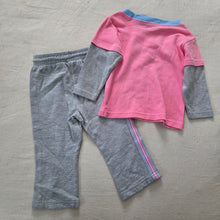 Load image into Gallery viewer, Vintage Y2k Girly Sweats Set 18 months

