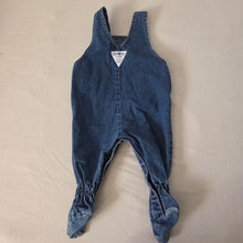 Load image into Gallery viewer, Vintage Oshkosh Denim Footed Overalls 3-6 months
