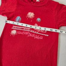 Load image into Gallery viewer, Vintage Mount Rushmore South Dakota Tee 4t
