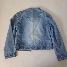 Load image into Gallery viewer, Vintage Y2k Heart Jean Jacket 5t
