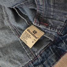 Load image into Gallery viewer, Vintage Y2k Heart Jean Jacket 5t
