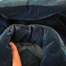 Load image into Gallery viewer, Vintage Blue Floral Hooded Coat 5t/6
