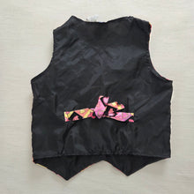 Load image into Gallery viewer, Vintage Heart Checkered Vest kids 6/7
