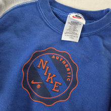 Load image into Gallery viewer, Vintage Nike Blue Slouchy Crewneck 5t
