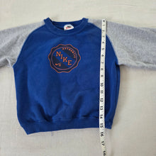 Load image into Gallery viewer, Vintage Nike Blue Slouchy Crewneck 5t
