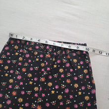 Load image into Gallery viewer, Vintage Dark Floral Legging Pants 5t/6
