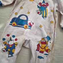 Load image into Gallery viewer, Vintage Animals Playing Bodysuit 18-24 months *flaw

