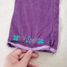 Load image into Gallery viewer, Vintage Oshkosh Floral Purple Pants 5t
