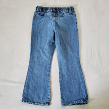 Load image into Gallery viewer, Vintage Graffiti Flared Jeans 5t
