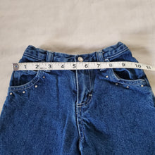 Load image into Gallery viewer, Vintage Oshkosh Studded Jeans 4t
