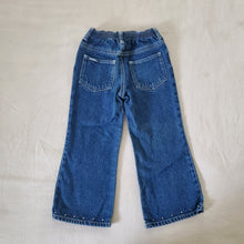 Load image into Gallery viewer, Vintage Oshkosh Studded Jeans 4t
