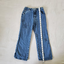 Load image into Gallery viewer, Vintage Oshkosh Star Flared Jeans kids 6
