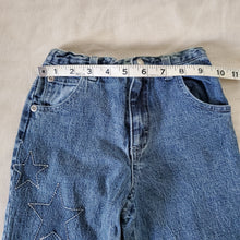 Load image into Gallery viewer, Vintage Oshkosh Star Flared Jeans kids 6
