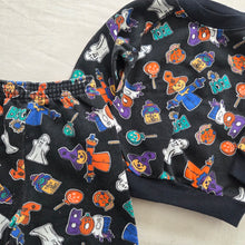 Load image into Gallery viewer, Vintage 2-Piece Halloween Sweats Set 24 months

