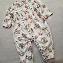 Load image into Gallery viewer, Vintage Smocked Floral Bodysuit 6-9 months
