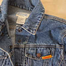 Load image into Gallery viewer, Vintage Jordache Trucker Jean Jacket 5t
